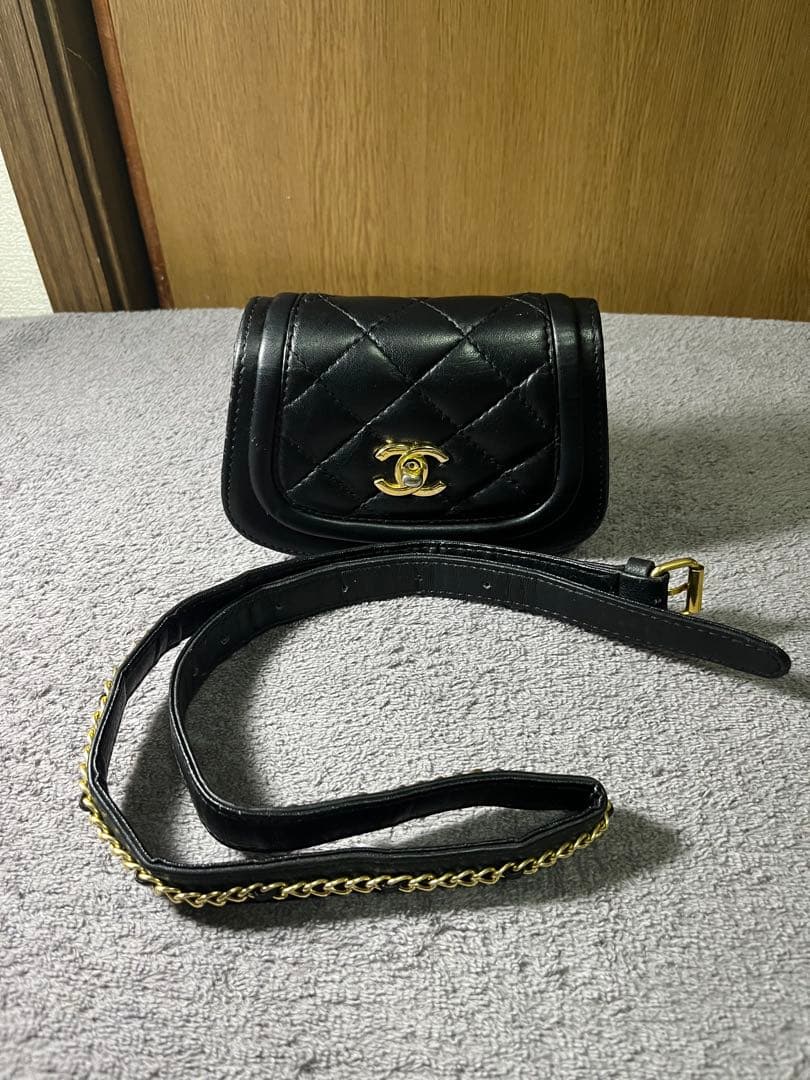 CHANEL キルティングボディバッグ　ウエストポーチ ヴィンテージ