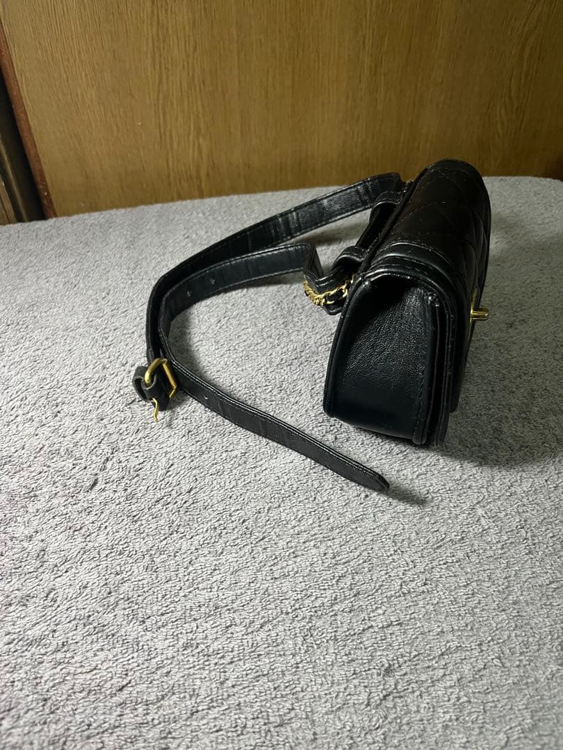 CHANEL キルティングボディバッグ　ウエストポーチ ヴィンテージ