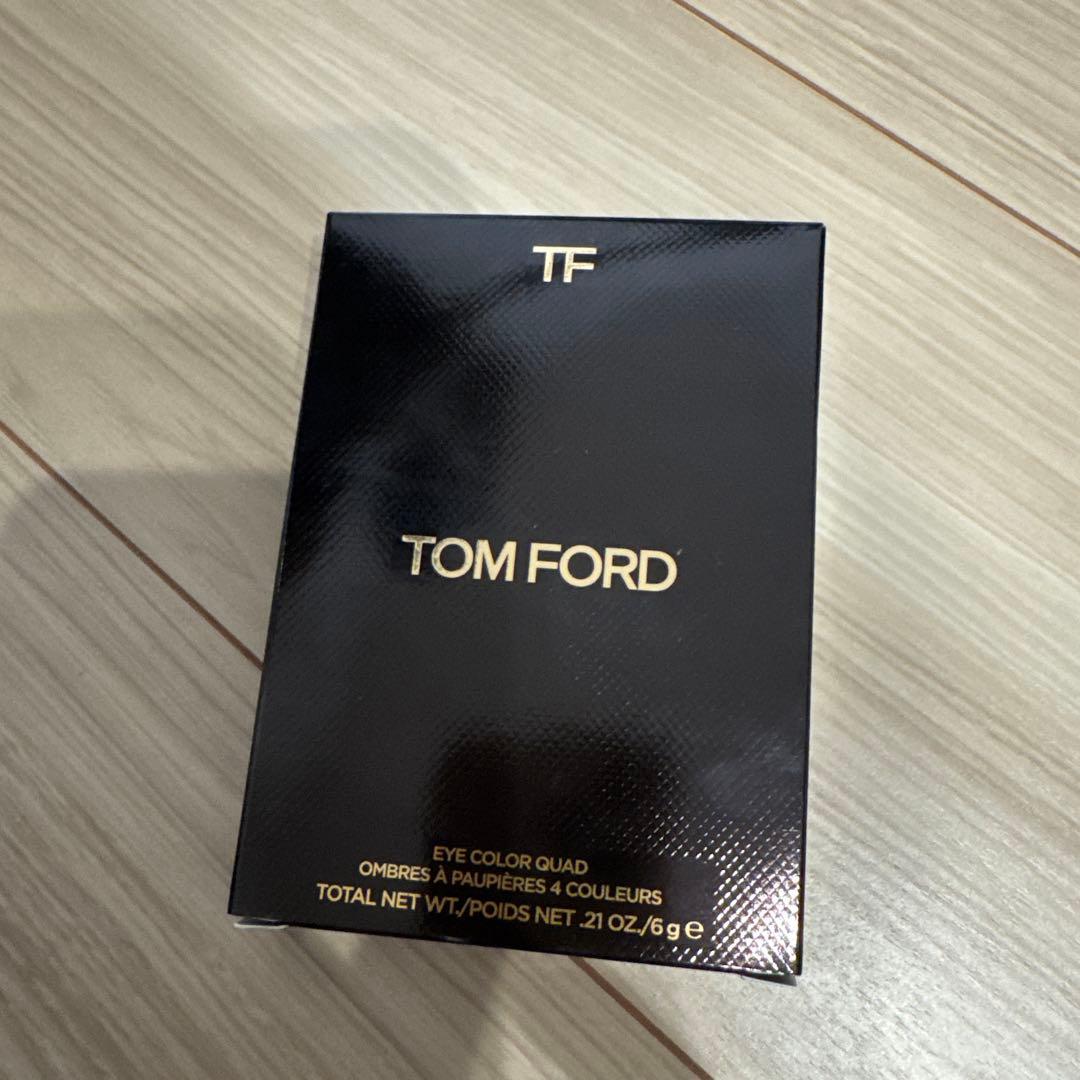 TOM FORD アイ カラー クアッド 42A アイシャドウ