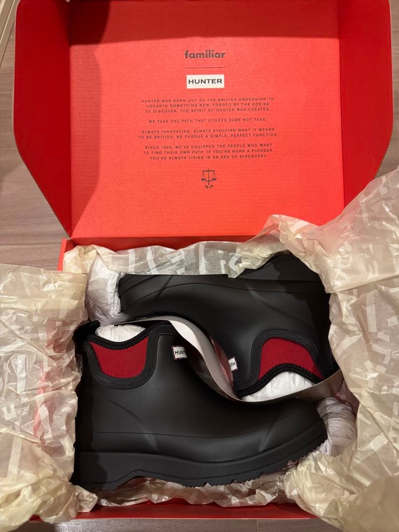 ファミリア　レインブーツ　HUNTER × familiar