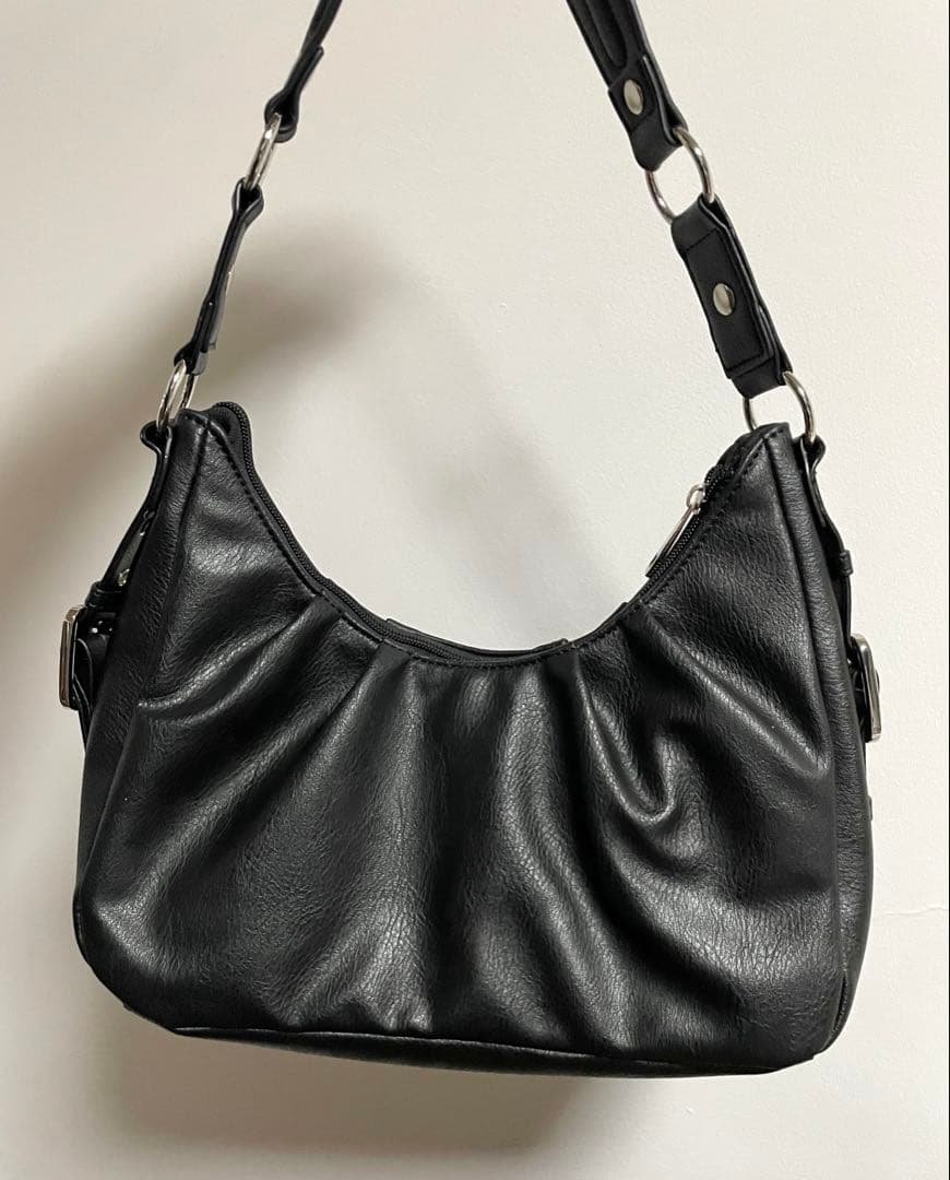 selle glant サイドデザインタックハーフムーンバッグ