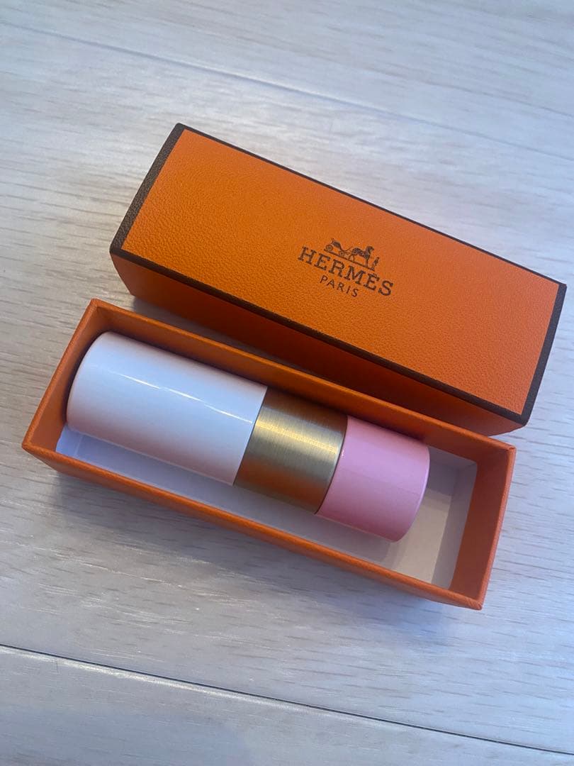 新品未使用HERMÈS ディンティッドリップバーム 27・ローズ・コンフェティ