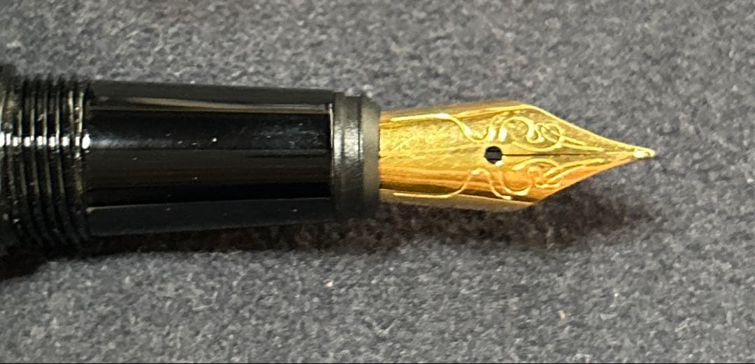 ディアソムニア寮 マジカルペン レプリカ万年筆 ツイステ