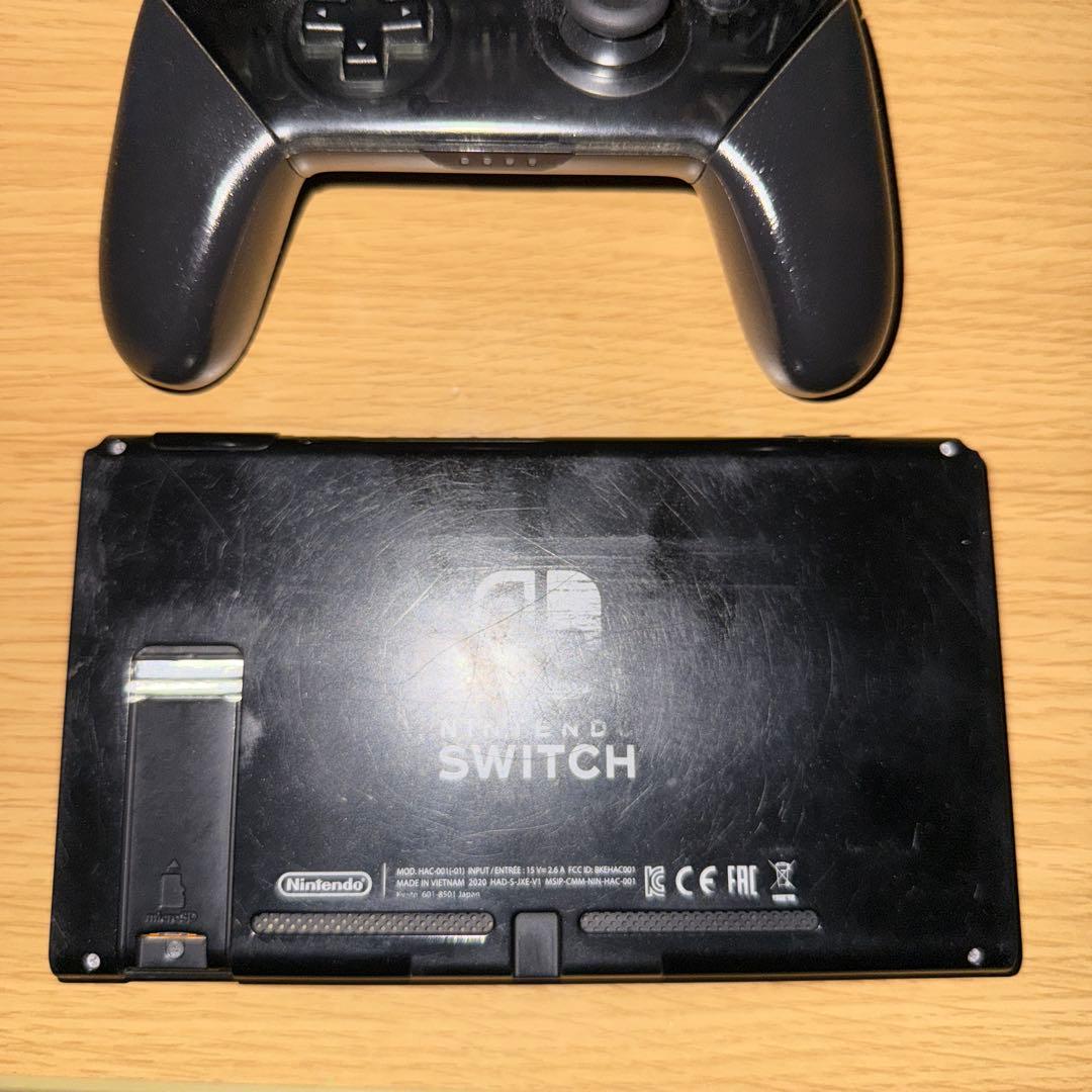 こ*わ様 Nintendo Switch 本体とプロコントローラー