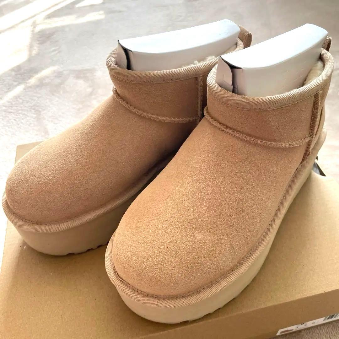 ［正規品］希少カラー UGG クラシック　ウルトラ ミニ プラットフォーム　23