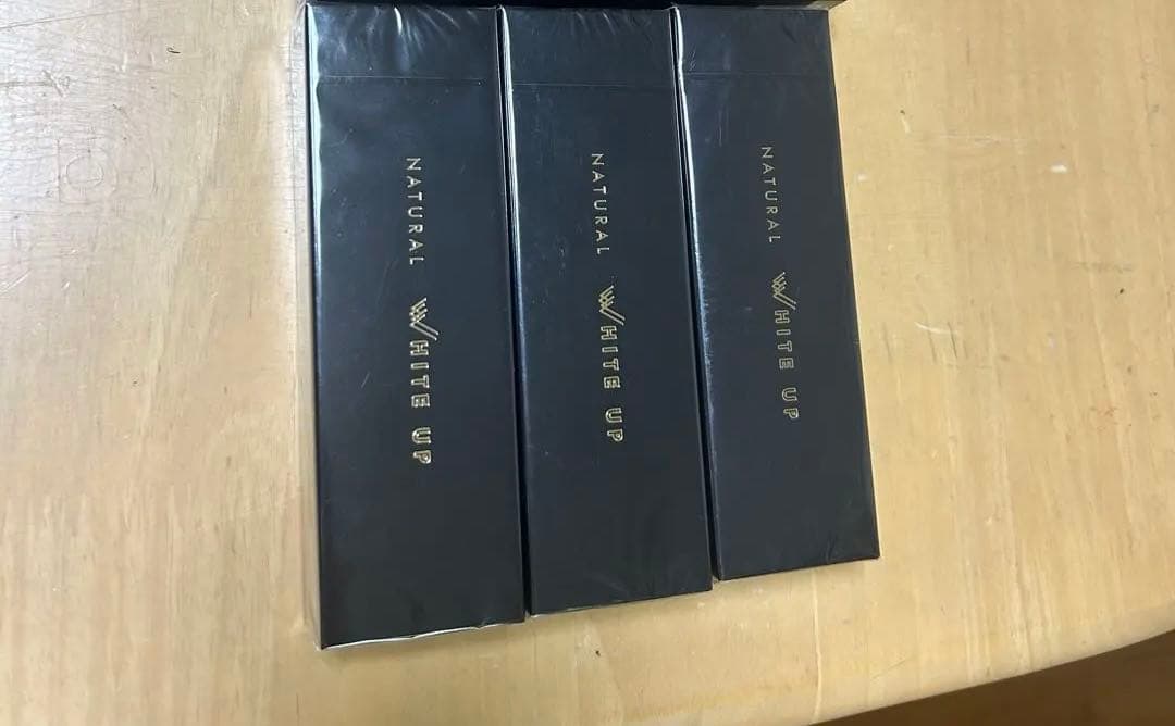 NATURAL WHITE UPクリーム30g まとめ売り