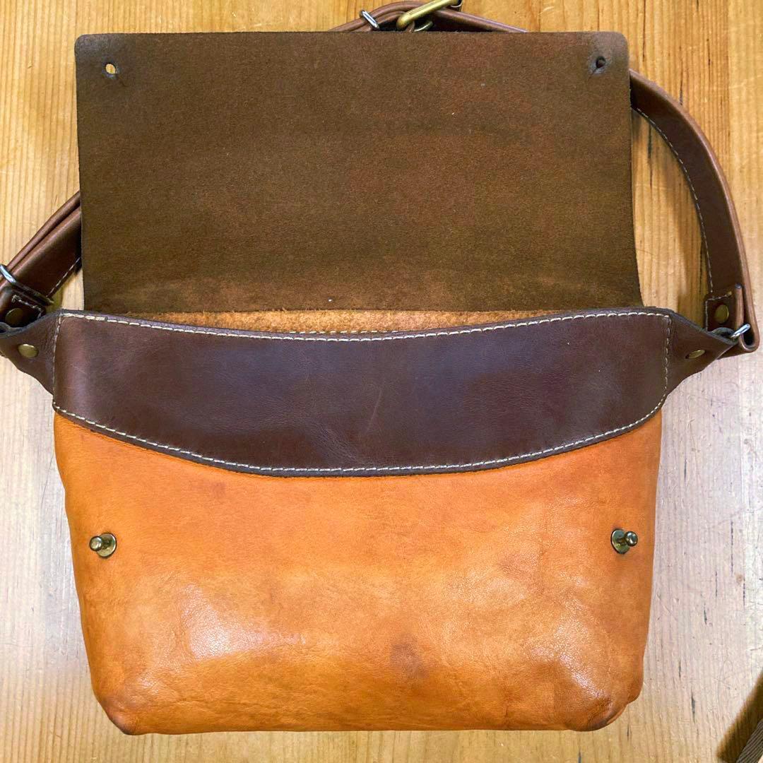 Herz ボディバッグ　ヘルツ　革　キャメル　チョコ