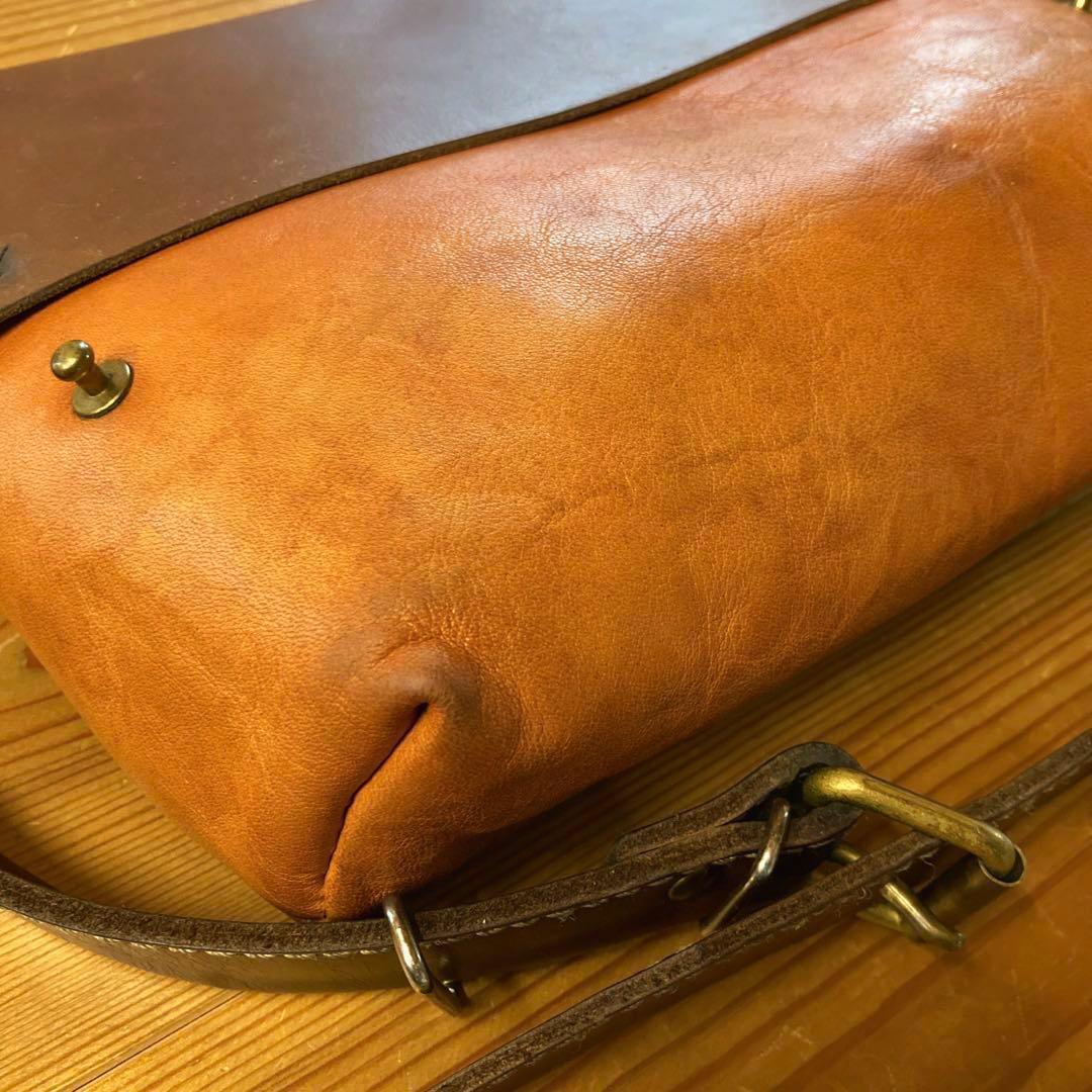 Herz ボディバッグ　ヘルツ　革　キャメル　チョコ