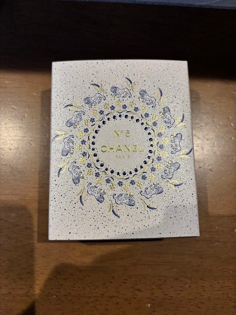 シャネルＮ°５オードゥパルファムパーススプレイコメット（シーズン限定）