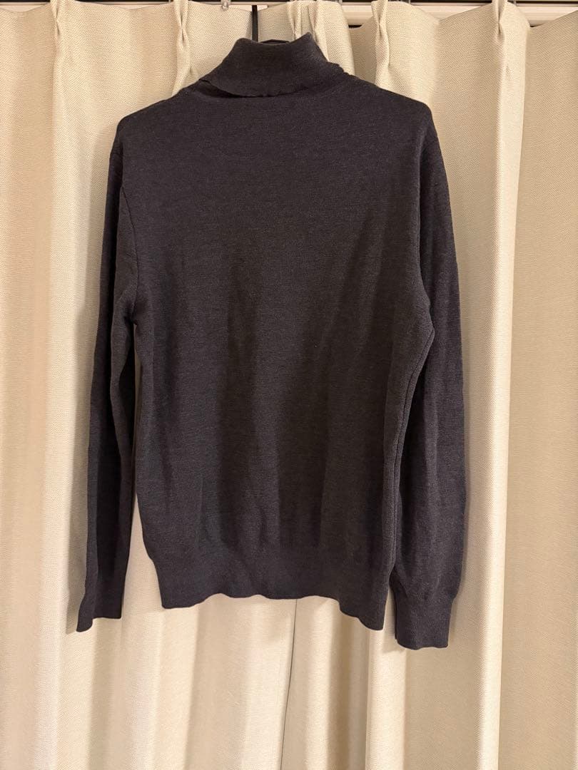 本日限定値下げ【美品】メゾンキツネタートルネック