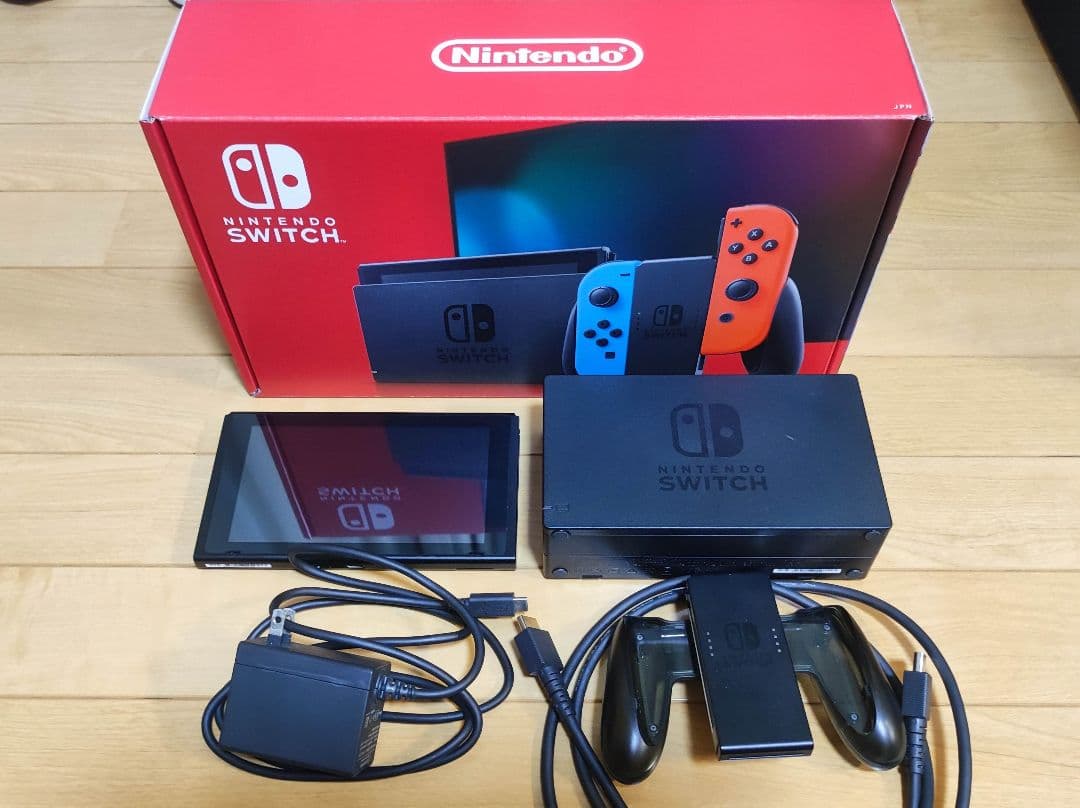 Nintendo Switch 本体 充電グリップ ドック