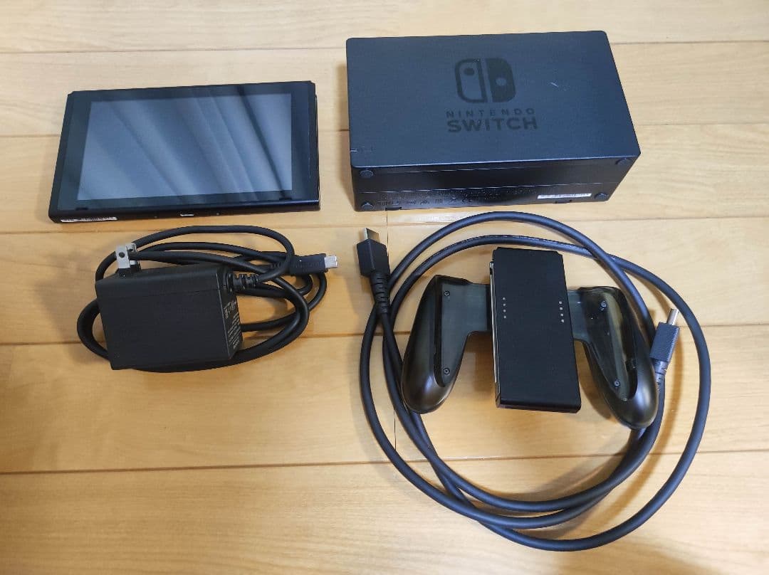 Nintendo Switch 本体 充電グリップ ドック