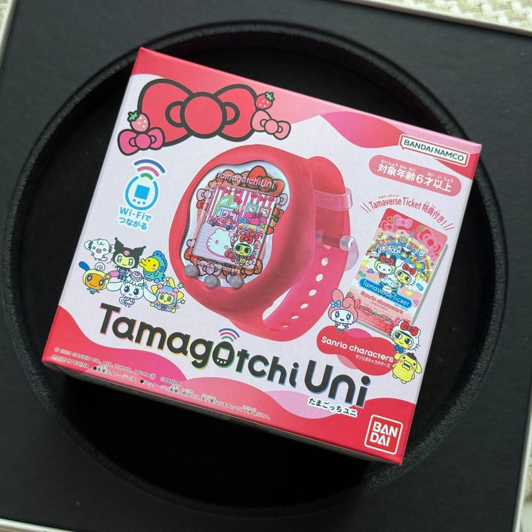 希少！【新品未開封】 たまごっち ユニ サンリオ キャラクターズSanrio