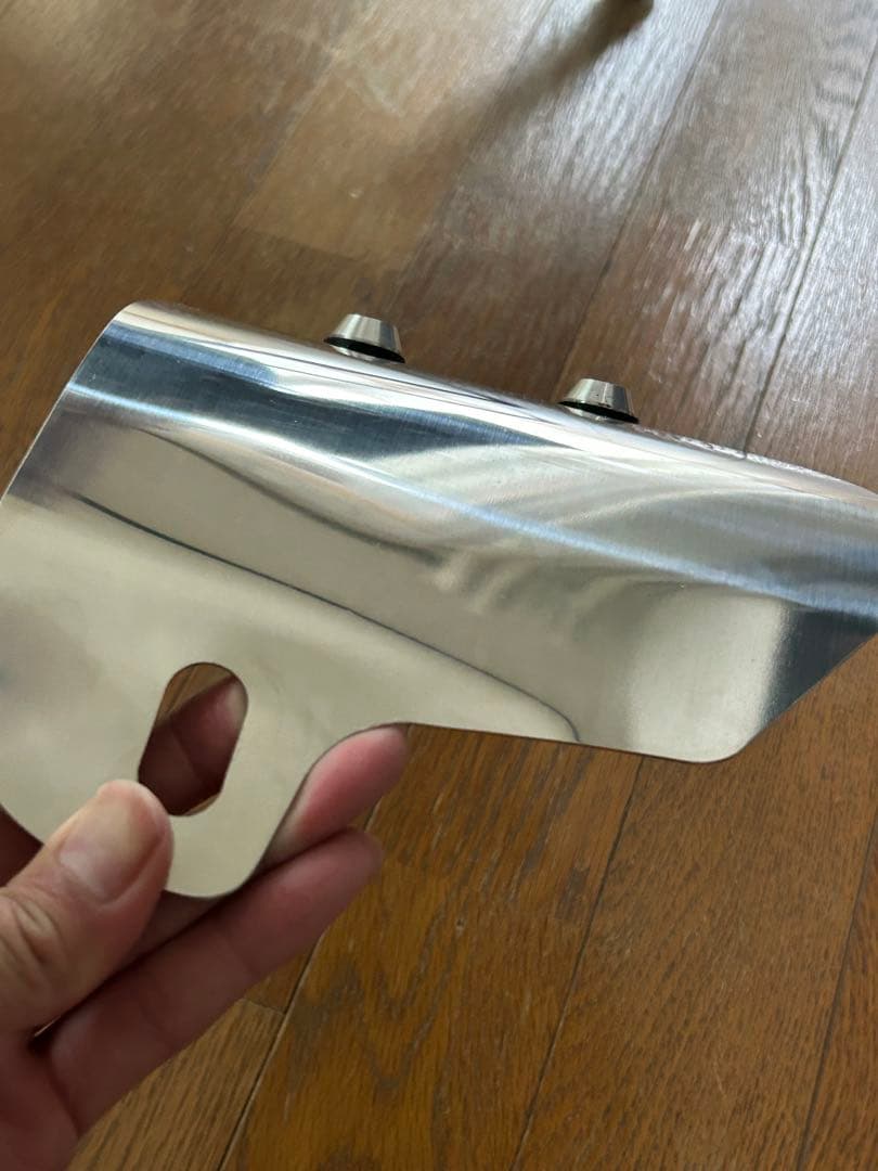 sr400ベルトラン製アンダーガード