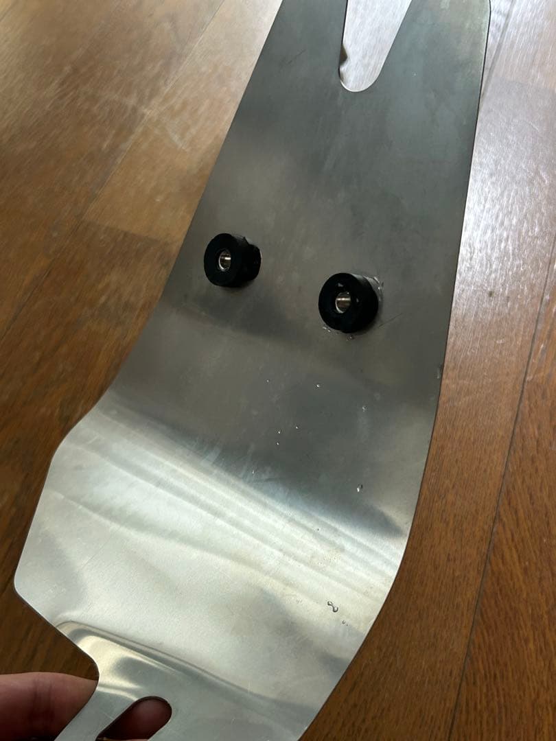 sr400ベルトラン製アンダーガード