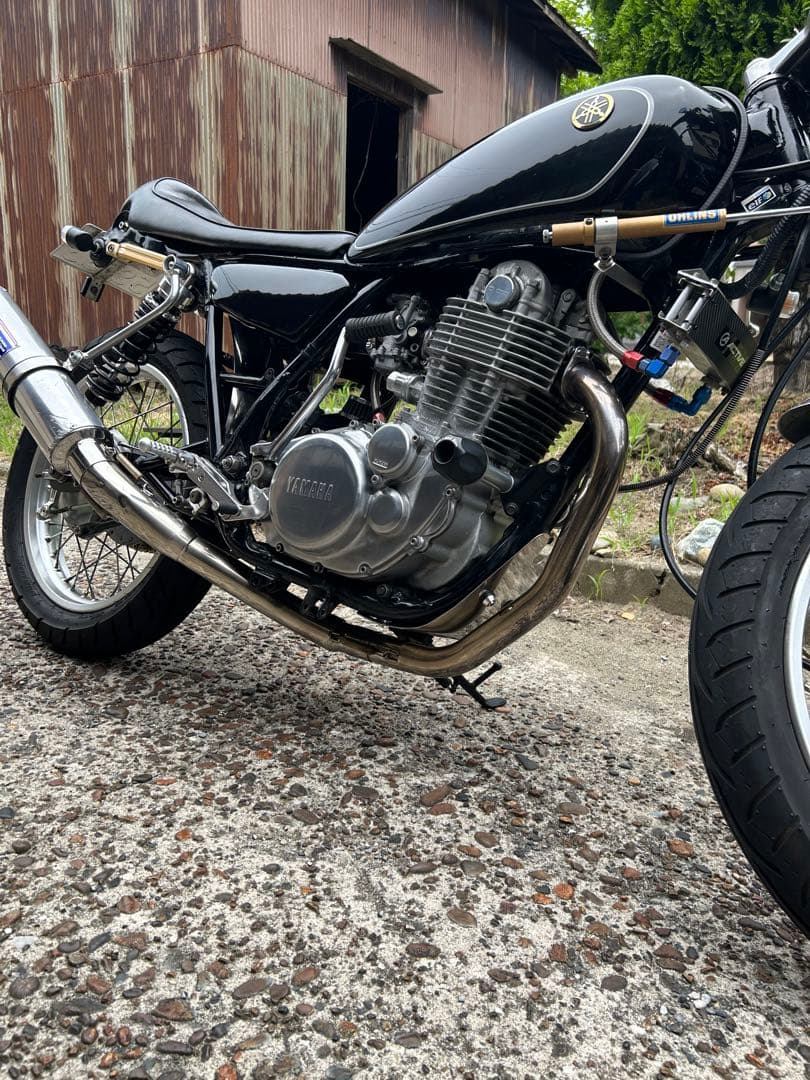 sr400ベルトラン製アンダーガード