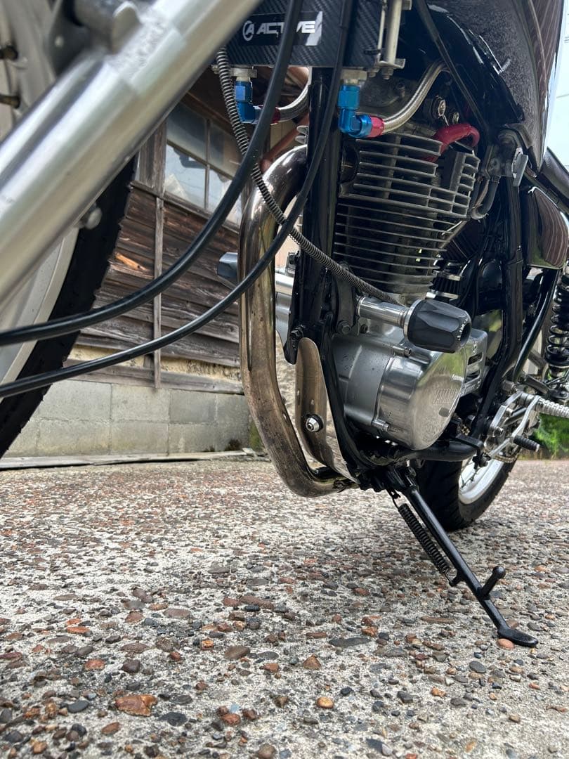 sr400ベルトラン製アンダーガード