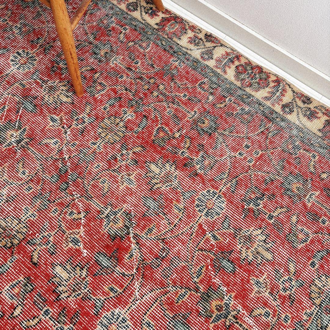トルコ ヴィンテージラグ 赤 フローラル