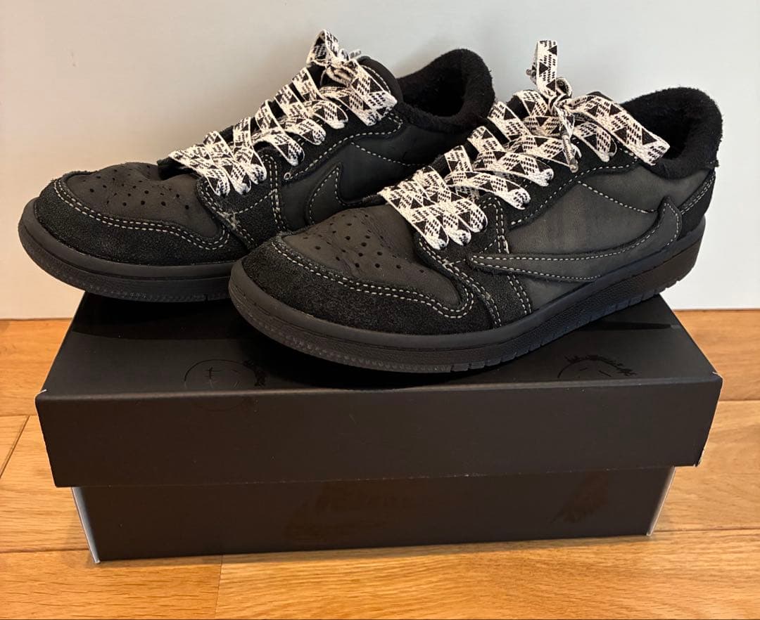 Nike Air Jordan キッズスニーカー ブラック　トラヴィススコット