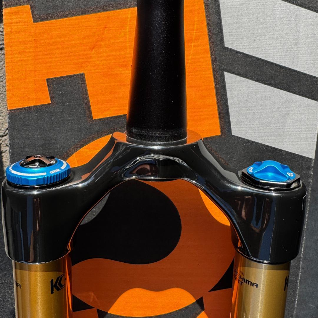 パーツ FOX FACTORY 36 FLOAT 29 160MM GRIP 2