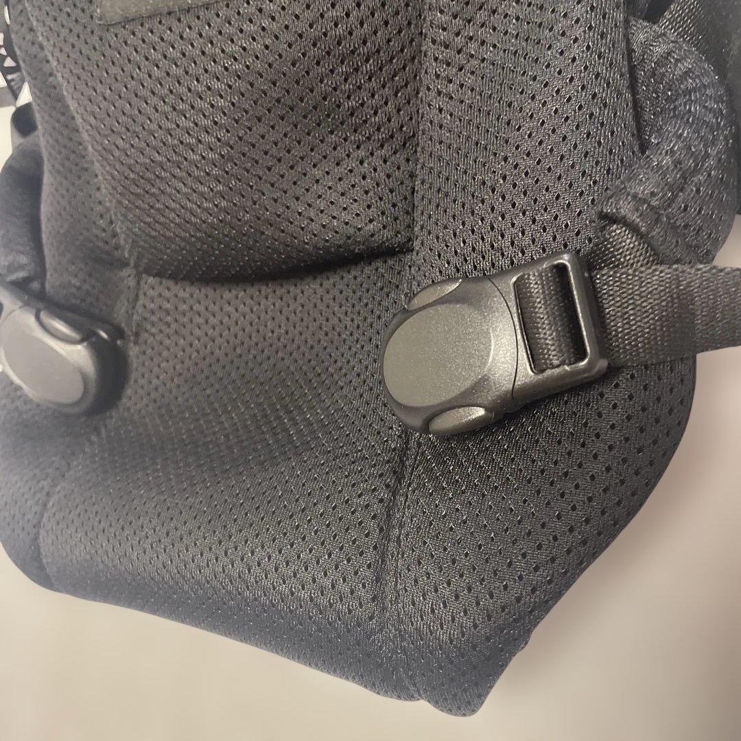 美品　ピトレスク Pittoresk ベビーキャリア ファースト 抱っこ紐