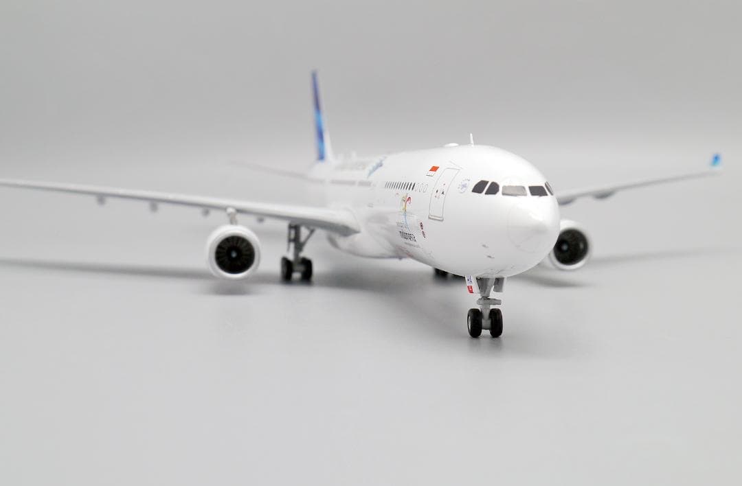 ガルーダ・インドネシア航空 A330-300 PK-GHA 1/200