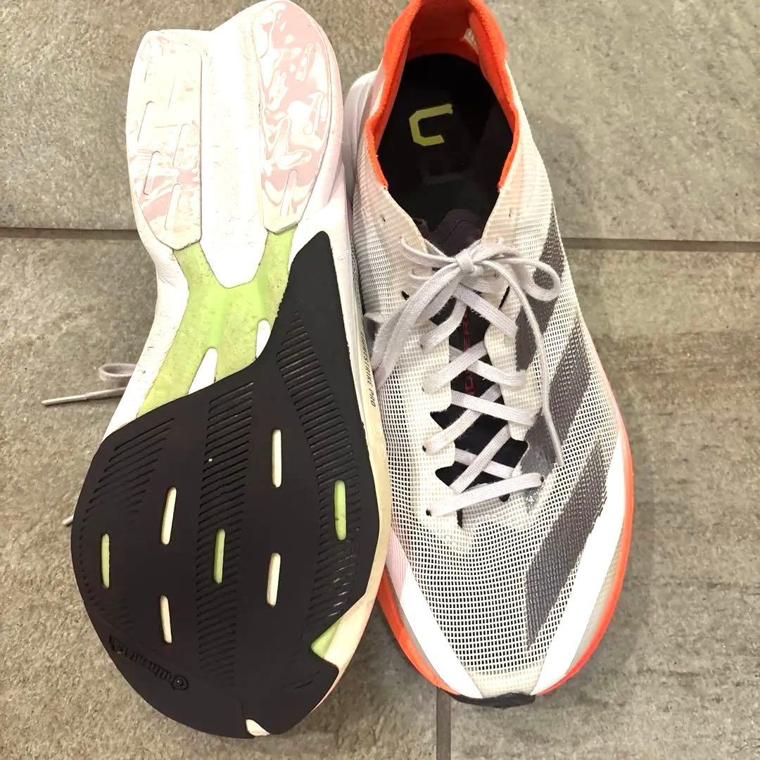 アディゼロジャパン8 25cm