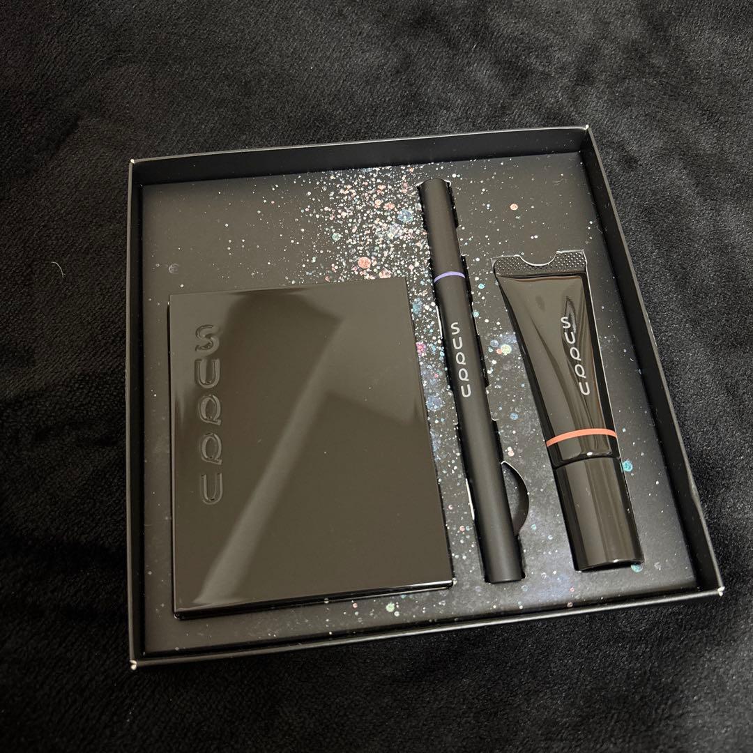 【新品未使用】SUQQU メイクアップキット 星冴