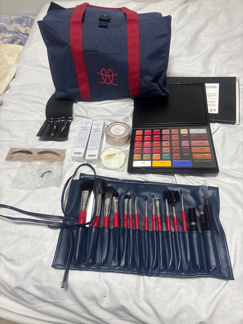 美容学校 教材用 メイク道具 まとめ売り ※成分表示は写真参照