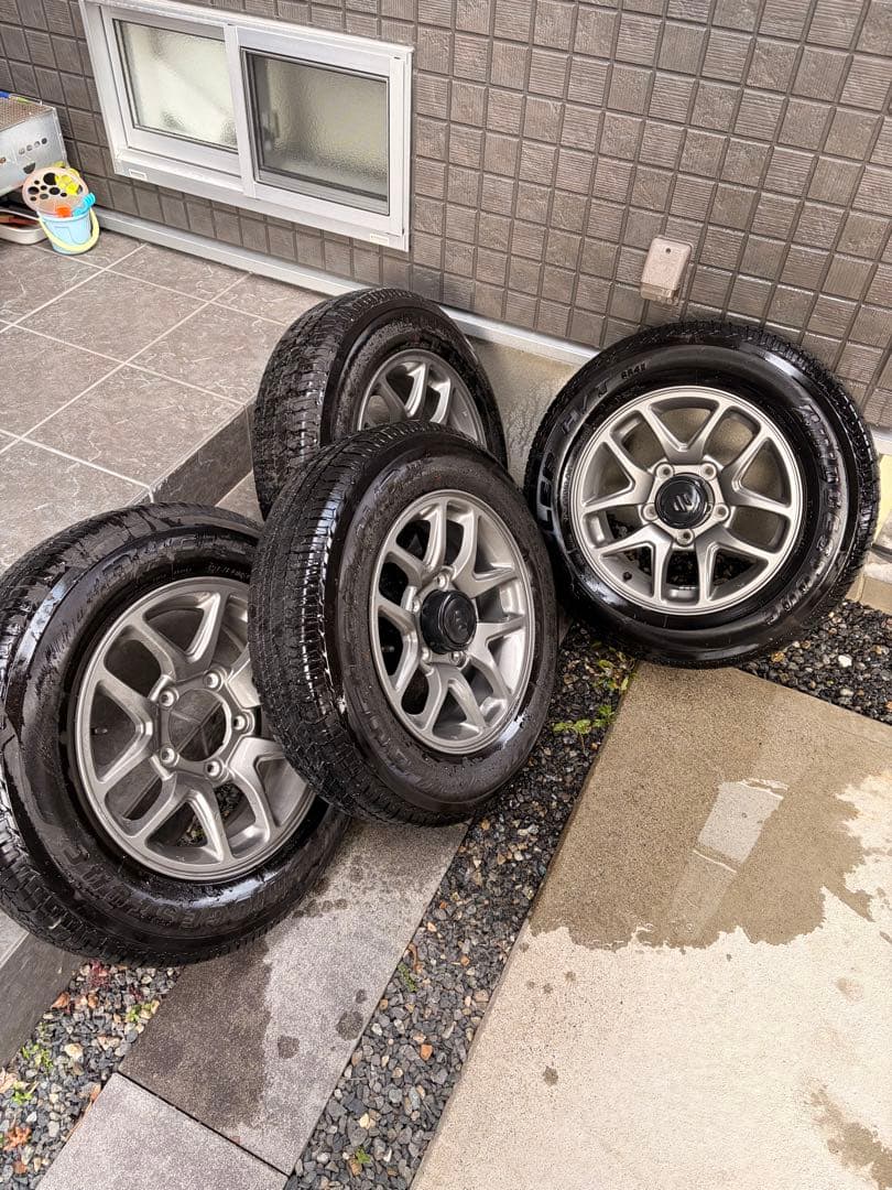64ジムニ純正アルミホイール、タイヤセット