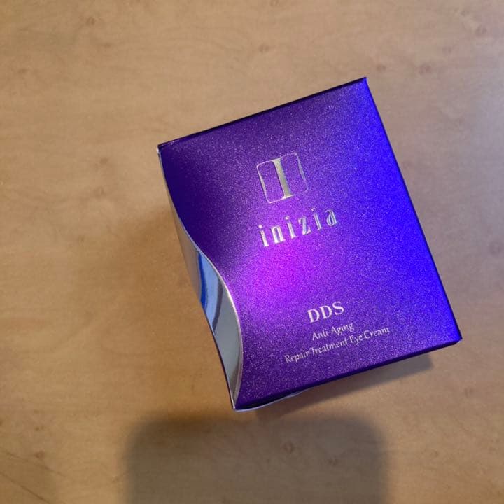 イニジアリペアトリートメントアイクリーム