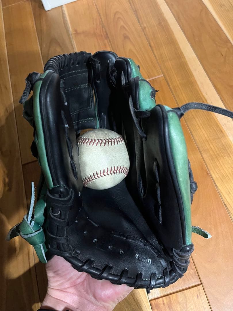 glowing 内野手グラブ　グリーン×ブラック