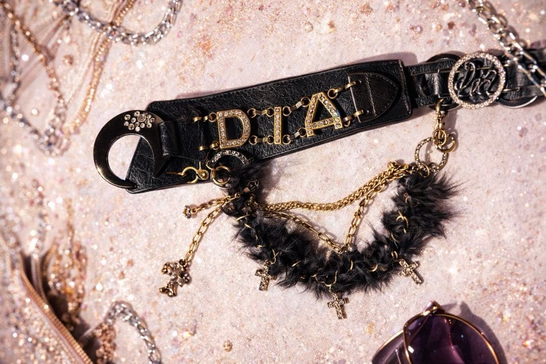 ムーンバックルファーチェーンベルト d.i.a.