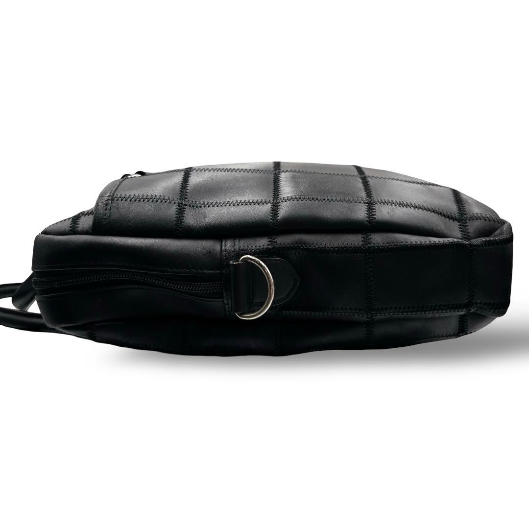 【新品タグ付き】トライオン　ビジネスバッグ　レザー　ブラック　通勤通学　大容量