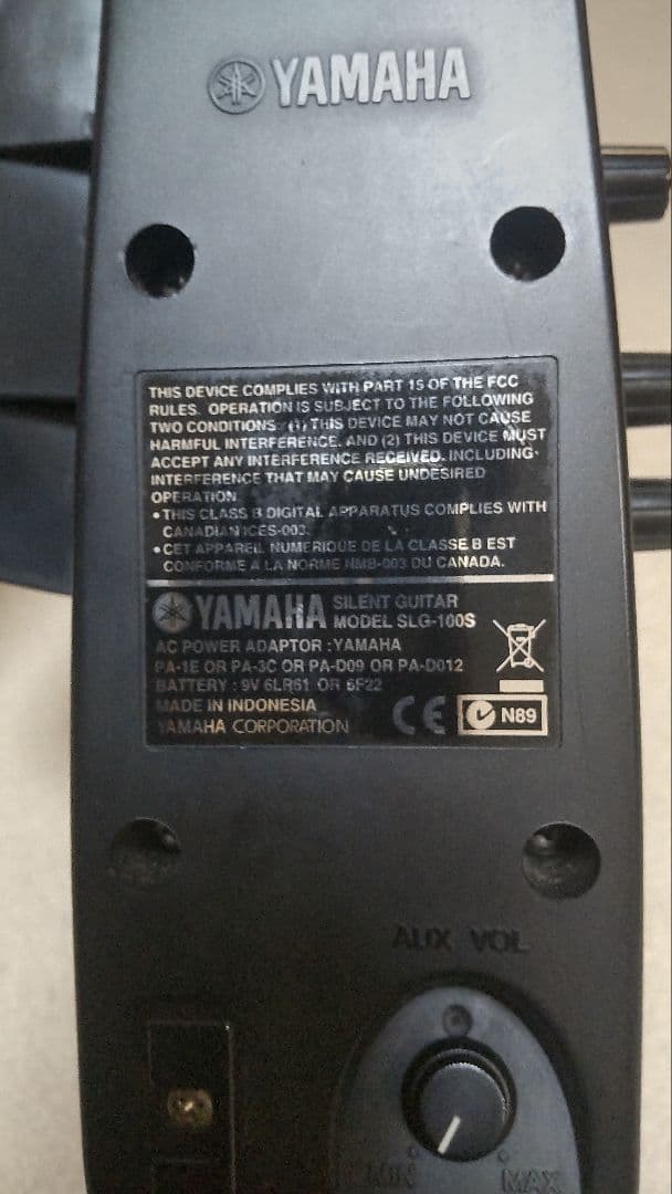 【サイレントギターYAMAHA SLG-100S ヤマハ】専用ケース付・弦交換済