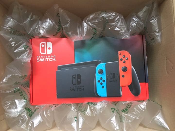 【新品未開封】①ニンテンドースイッチ新型本体Joy-Conネオン+最新人気ソフト