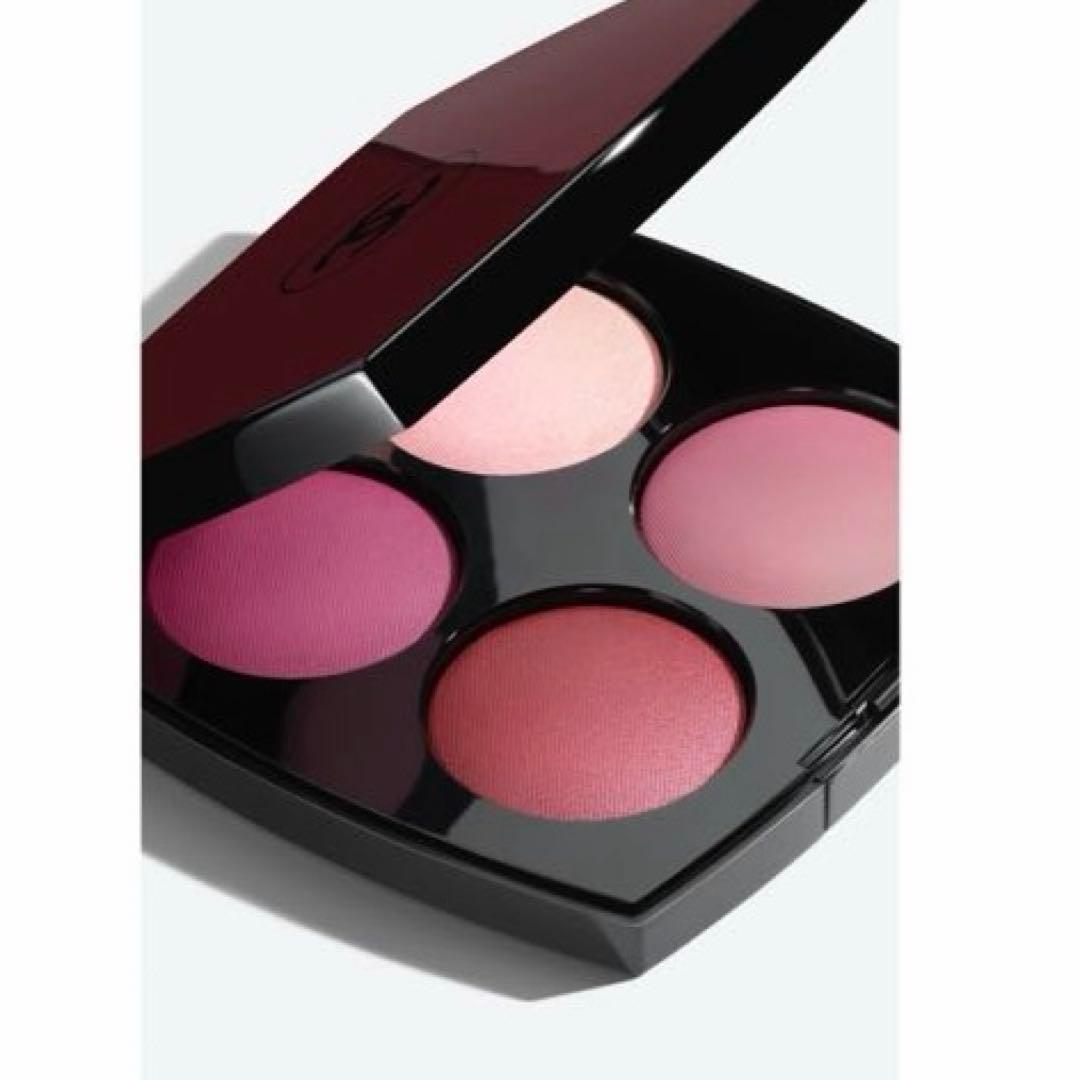 CHANEL ルージュ ヌワール コンフィダンス アイシャドウ　チークカラー