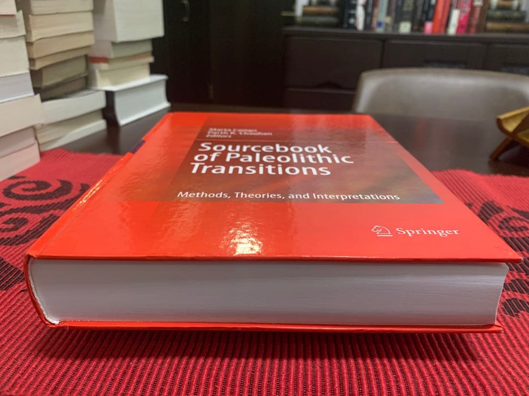 洋書 Sourcebook of Paleolithic Transitions