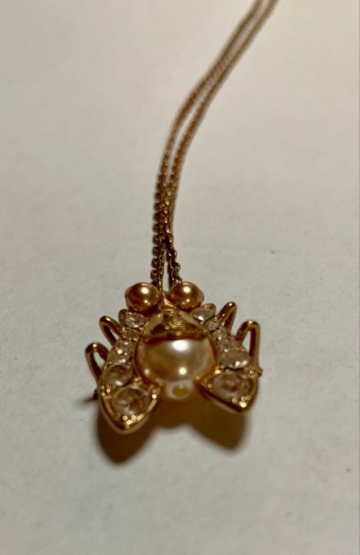 ヴィヴィアンウエストウッド　ネックレス　パール 昆虫　ハエ