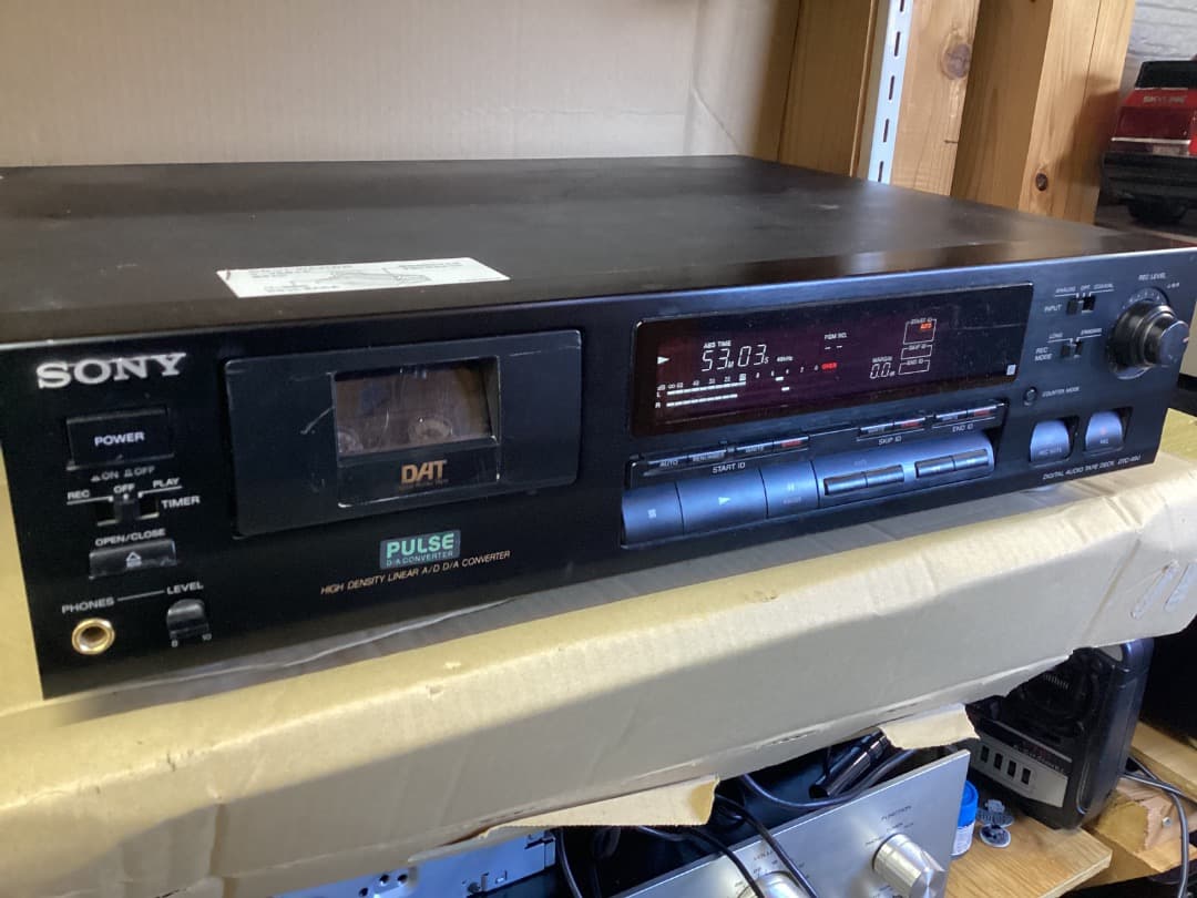 SONY PULSE DATデッキ　DTC 690 ジャンク　値下げ