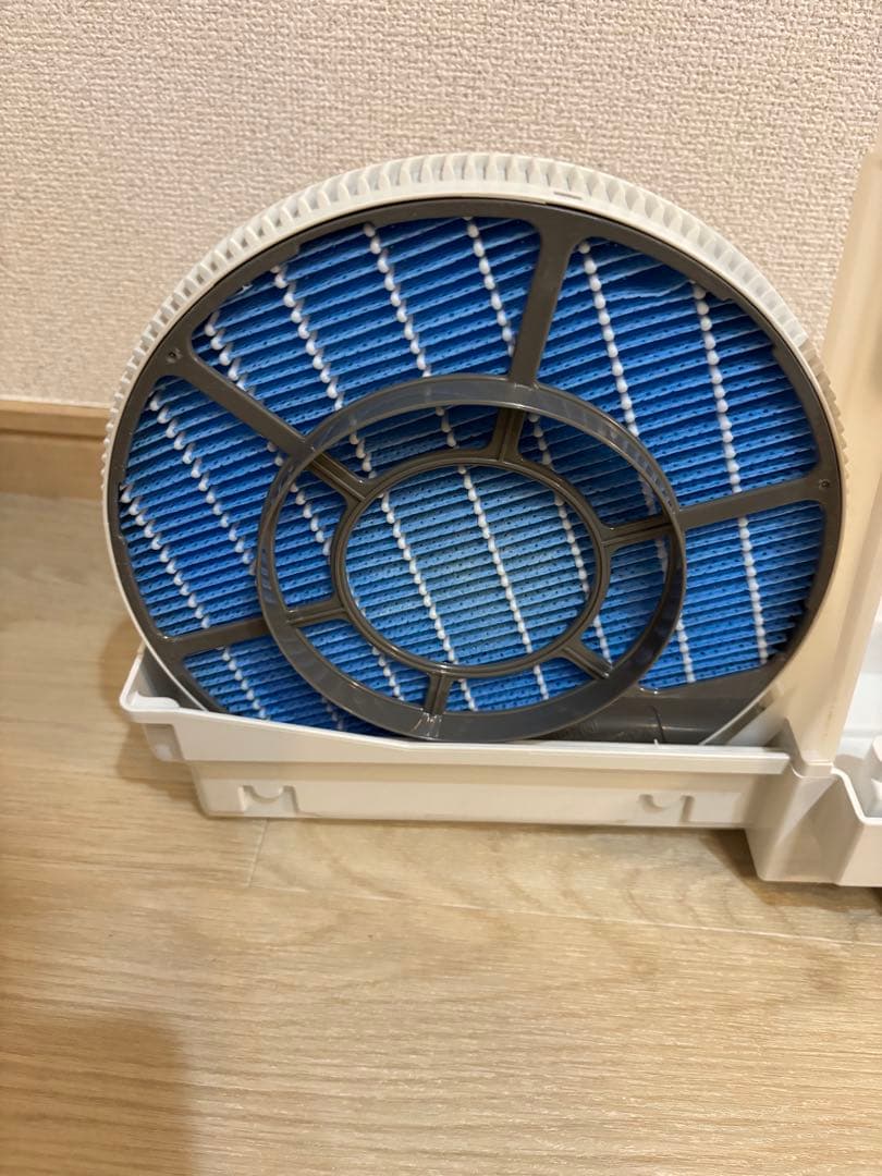 シャープ加湿空気清浄機　2022年製KC-40TH5-W