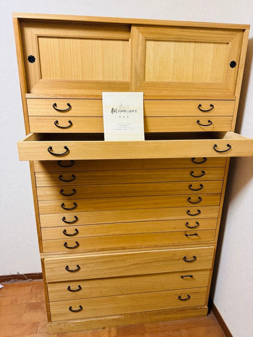 福岡発 桐タンス 13段 引き戸タイプ 着物用 木製 押入れ 箪笥 引き出し