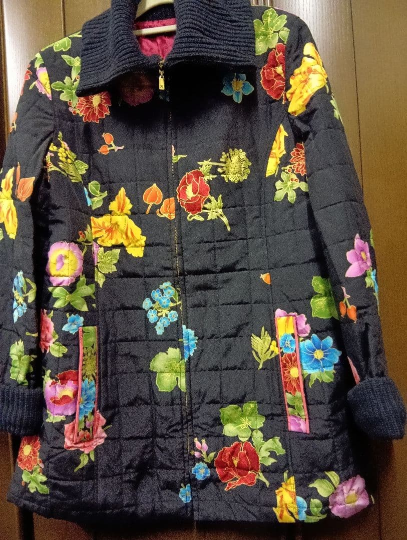 レオナール　カラフル花柄キルティングジャケット
