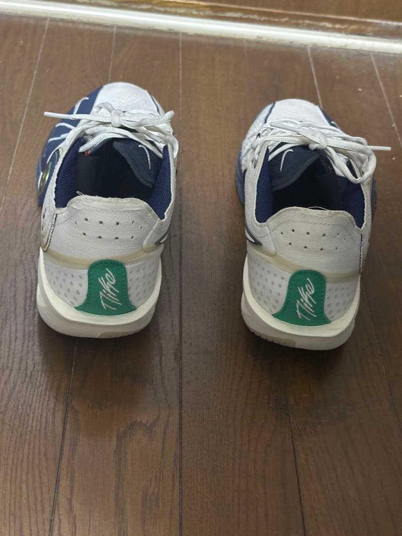 最終値下げ　Nike ナイキ GTカット3 ホワイト/ネイビーバッシュ