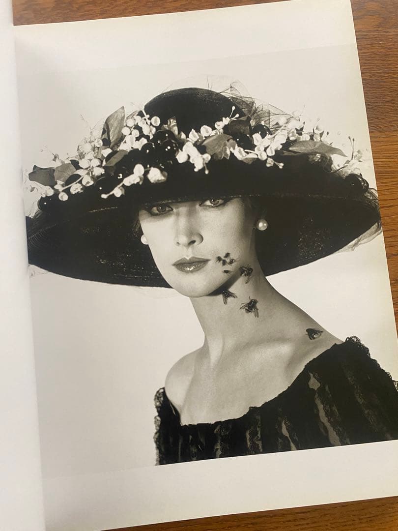 ギイ・ブルダン 写真集『Guy Bourdin: Exhibit A』