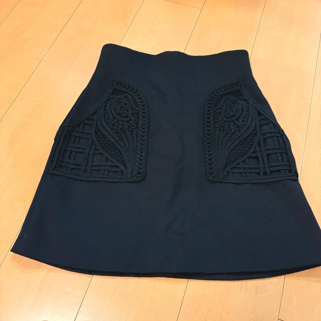 マメクロゴウチ Wool High Waisted Mini Skirt