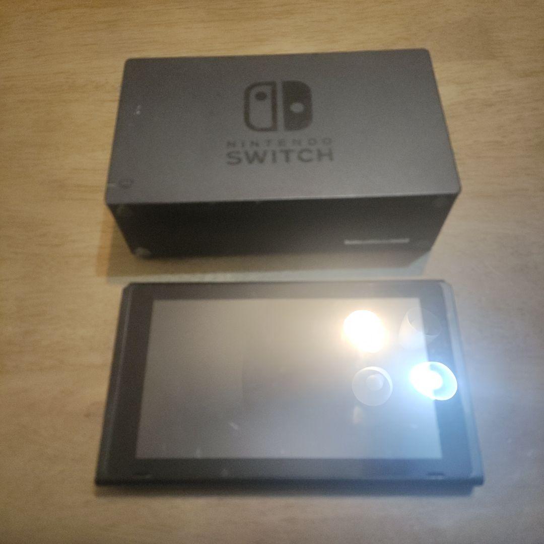 Nintendo Switch 本体とドック
