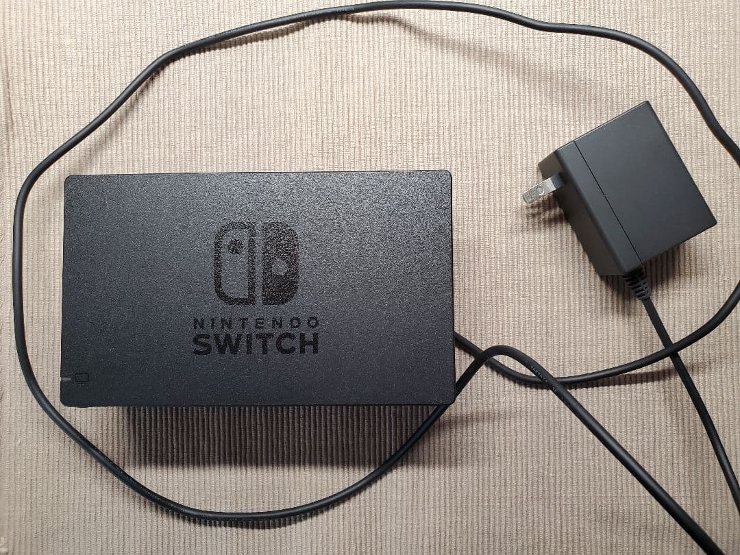 Switch本体　+　Switch本体充電器