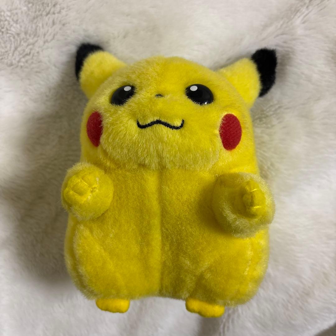 初期TOMYピカチュウぬいぐるみ
