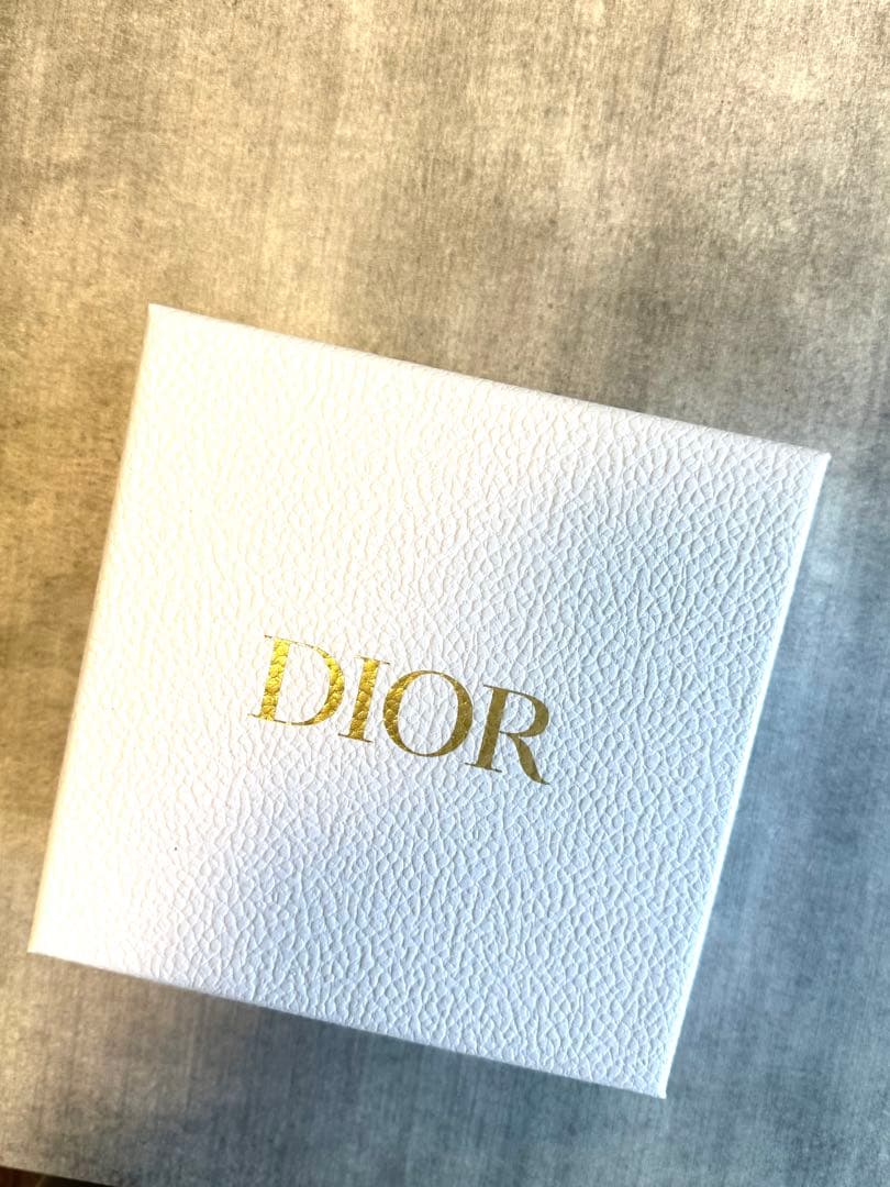 箱付き未開封　Miss Dior Blooming Bouquet 50ml